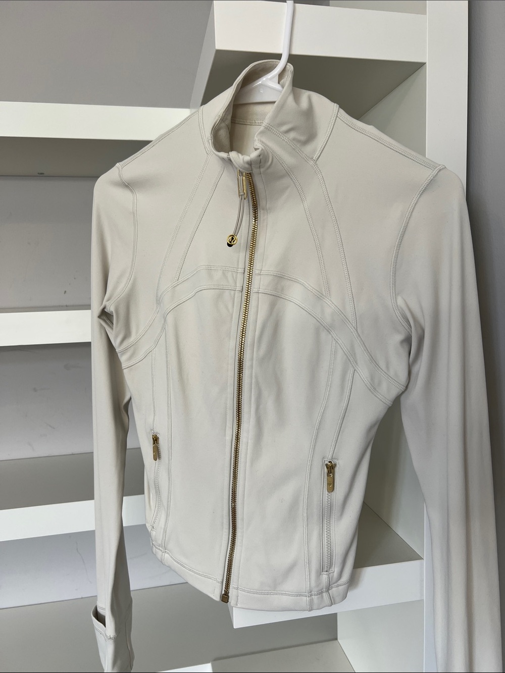 Lululemon Define Cropped Jacket Nulu BONE/GOLD size 4
